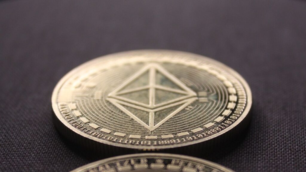 O Que É Ethereum? A Diferença Real Pro Bitcoin