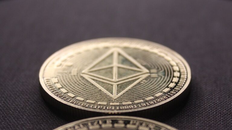 O Que É Ethereum? A Diferença Real Pro Bitcoin